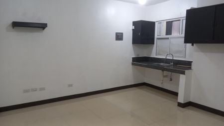 Newly Painted Studio Apartment for Rent Makati Poblacion Rockwell