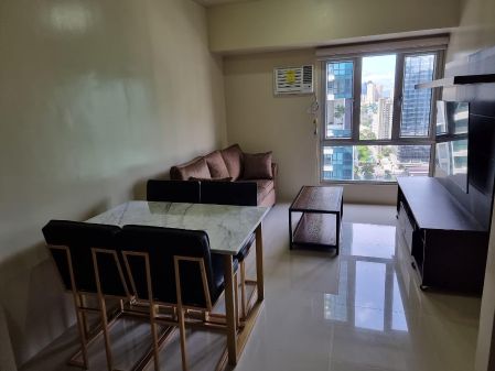 2 Bedrooms Montane for Rent