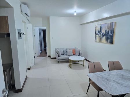 For Rent Condo Unit in Fairlane Residences