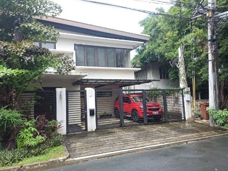 Modern Duplex for Rent in San Lorenzo Village Makati CIty