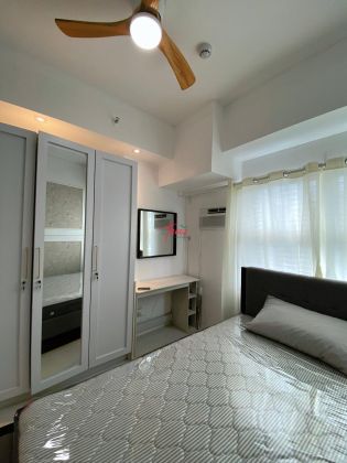 1 Bedroom with Partition in Ridgewood Towers Taguig 