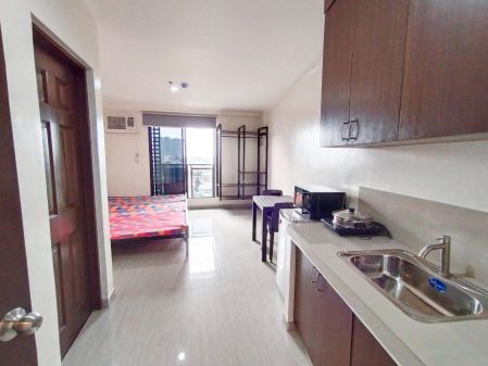 Affordable Modern Furnished Studio Apartment Units for Rent