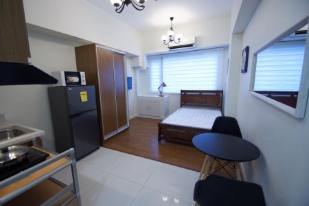 Semi Furnished Studio Unit for Rent at Eton Tower Makati