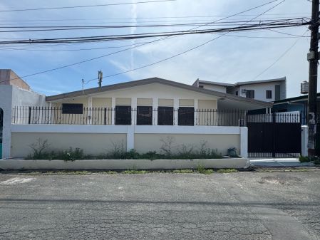 Newly Renovated House and Lot 3 Bedroom with 2 Garage