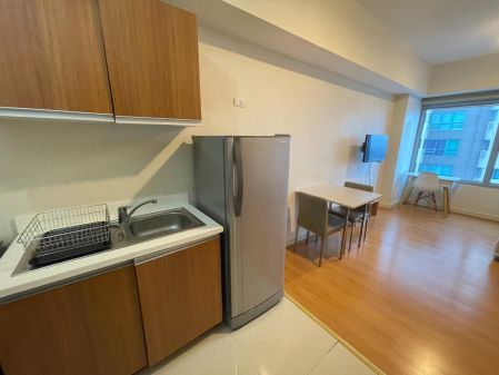 Fully Furnished Studio Unit at 8 Adriatico for Rent