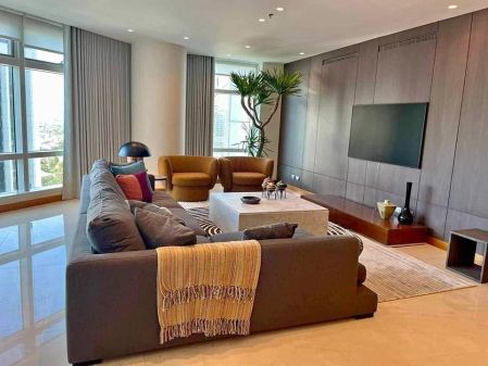 Fully Furnished 3 Bedroom Unit For Rent at Two Roxas Triangle