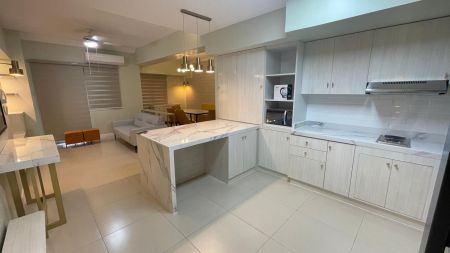 2BR Unit at The Vantage at Kapitolyo Fully Furnished w/ Parking