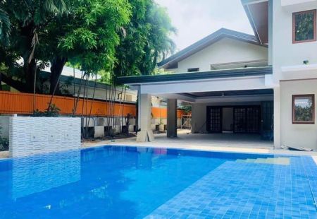 Newly Renovated Modern 2 Storey Home at Urdaneta Village Makati 