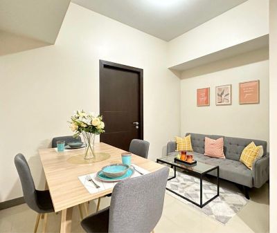 Fully Furnished 1BR Unit in Park McKinley West Taguig