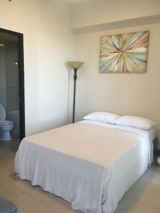 Fully Furnished 1 Bedroom Unit at One Pacific Residences