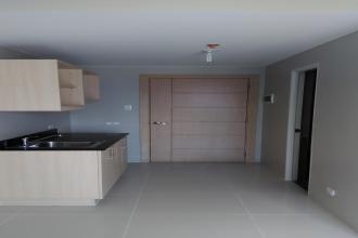 Negotiable Bare (Unfurnished) Condo Unit for Rent near DLSU