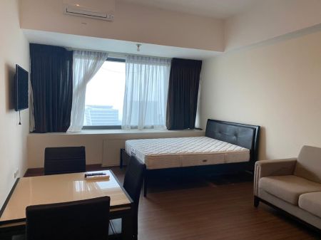 Fully Furnished Studio Unit at Shang Salcedo Place for Rent