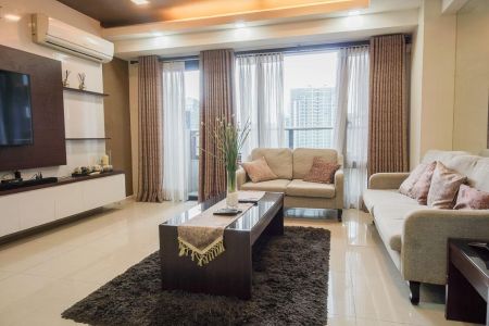 Fully Furnished 1 Bedroom Unit for Rent in Arya Residences Taguig