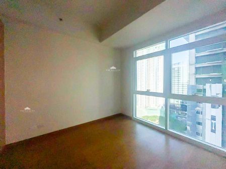 1 Bedroom Condo for Rent in Bgc Taguig at Park Avenue