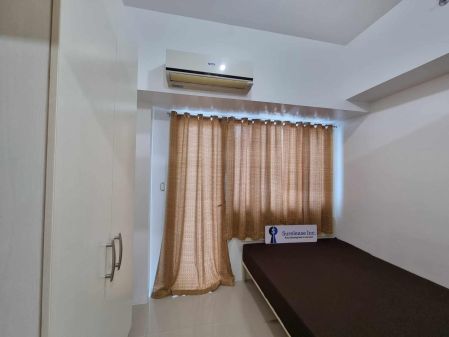 Fully Furnished 1 Bedroom Unit with Balcony at Light Residences