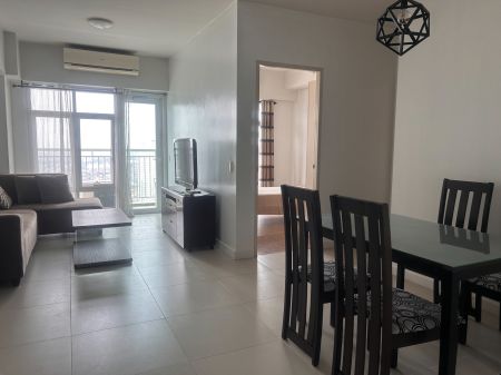 Unfurnished Unit Red Oak 2 Bedroom Unit at Two Serendra BGC