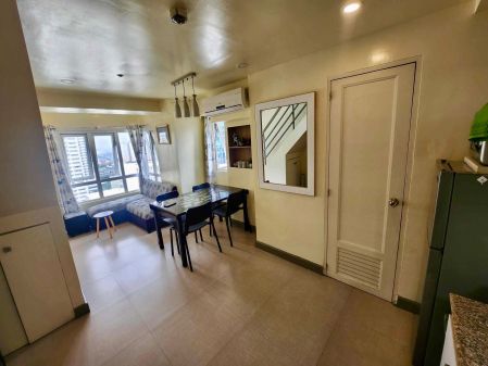 2BR corner Victoria de Makati Fully Furnished