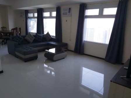 Fully Furnished 3BR with Balcony in Trion Towers Taguig