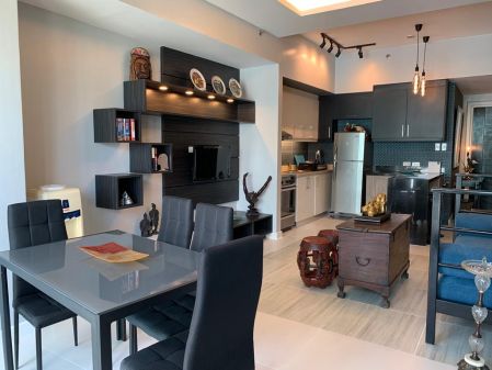 Beautiful Furnished 2 BR at KL Tower overlooking Legaspi Park 