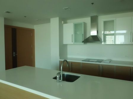 1 Bedroom for Rent in Park Terraces Point Tower