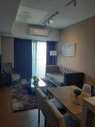 1BR Luxury with Balcony at Shang Salcedo Place Makati