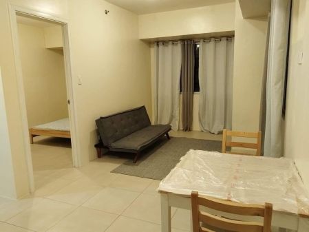 Fully Furnished 1 Bedroom Unit at Avida Towers One Union Place