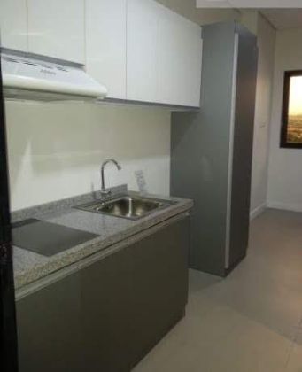 Fully Furnished Studio Condo Unit unit at Southkey Place Northgat