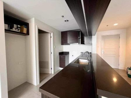 Semi Furnished 2 Bedroom Unit at Proscenium at Rockwell