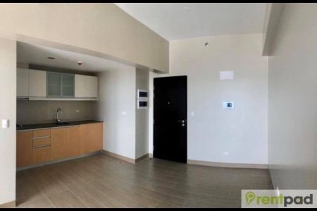 Semi Furnished 1BR for Rent in One Eastwood Avenue Libis QC