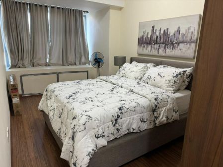 1BR for Rent at Shang Salcedo Place Nicely Furnished