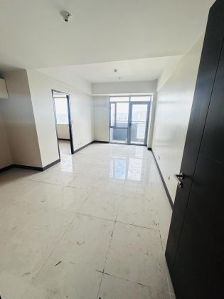 1 Bedroom Bare in Manhattan Heights Araneta Cubao