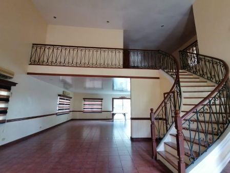 3 Bedroom House for Rent in Pola Bay Paranaque