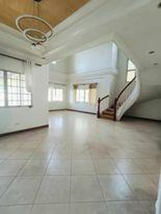 5 Bedroom House in Multinational Village Paranaque for Rent