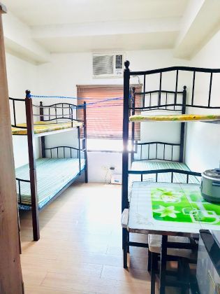 Studio Unit for Rent near MOA and Makati