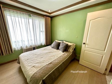 Fully Furnished 1 Bedroom Unit at Alpha Grandview Condominium