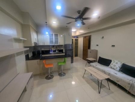 Fully Furnished 1BR with Balcony  optional Parking in McKinley