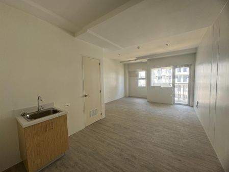 2BR Deluxe Unit for Lease at Amaia Steps