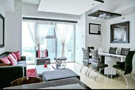 2 Bedroom Unit in Avant at The Fort near Burgos Circle