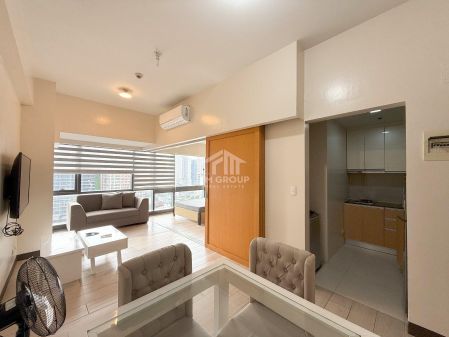 1 Bedroom in Greenbelt Hamilton Tower 1 Legaspi Makati Condo