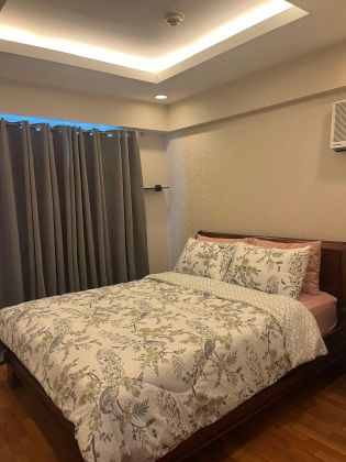 1 Bedroom in Aston Two Serendra BGC