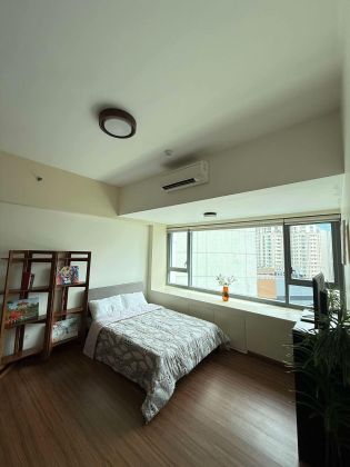 Fully Furnished Studio for Rent in Shang Salcedo Place Makati Cit