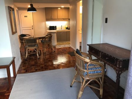 1 Bedroom near Rockwell and Century Pet Friendly