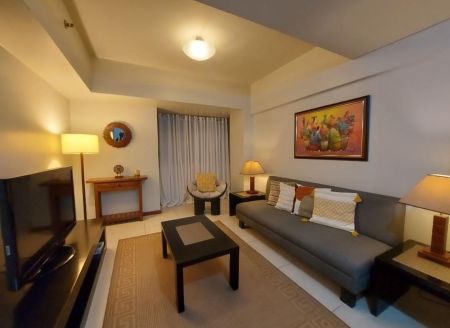 The Columns Legaspi Village Makati Fully Furnished 2BR for Rent