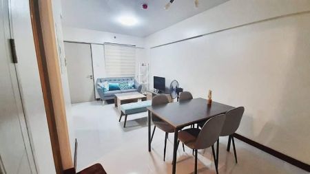 2 Bedroom Condo Unit in Maple Place Acacia Estates Taguig City fo