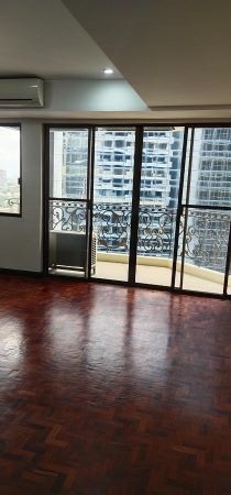 Bi Level 3BR Penthouse Unit with Balcony for Rent in Crown Tower