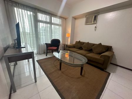 Fully Furnished One Bedroom Unit in Two Serendra BGC For Rent