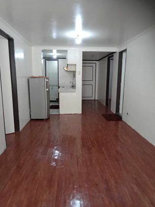 Semi Furnished Cityland Dela Rosa Tower 9