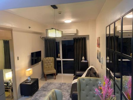 1 Bedroom in Signa Designer Residences Makati Cbd