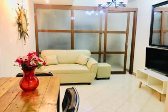 Fully Furnished Condo near MRT Shaw Shangrila Megamall