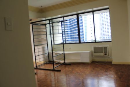 Skyland Plaza Tower   Spacious 3BR Apartment